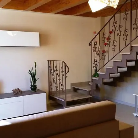 Detached House With Garden 펜션