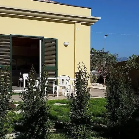 Detached House With Garden