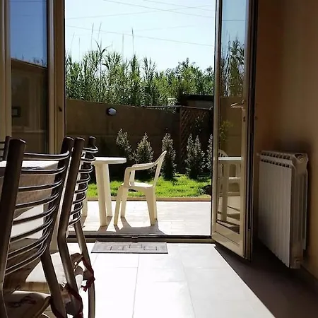 Detached House With Garden *