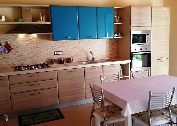 Дом отдыха Detached House With Garden Милаццо